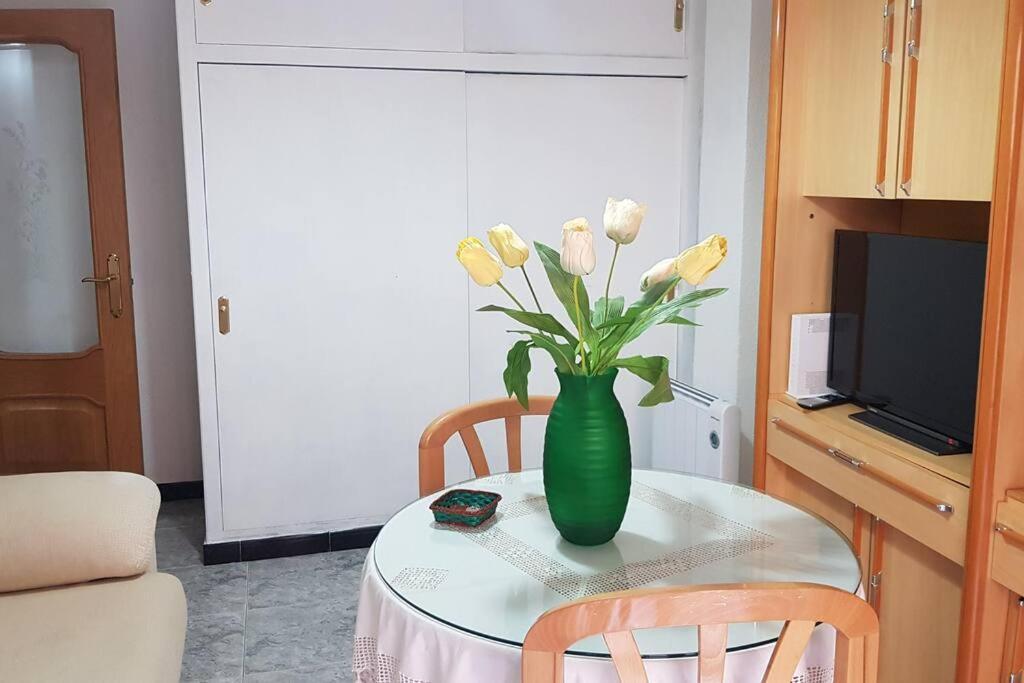 Apartamento Armonia:Centrico, Tranquilo Y Acogedor Elda Exterior photo